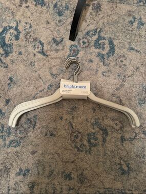 brightroom Cream Velvet Non-Slip Shirt Hangers - 3-Pack